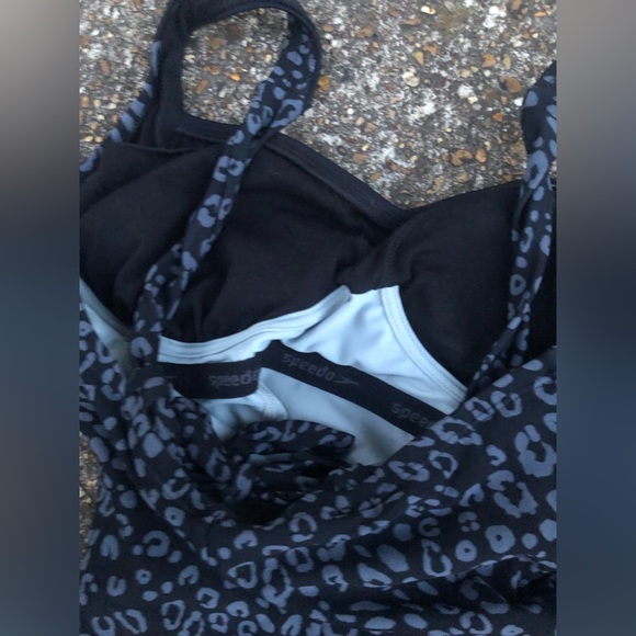 Speedo Size 10 Black Cheetah Print One Piece Swimsuit with cute back tie - Picture 5 of 6